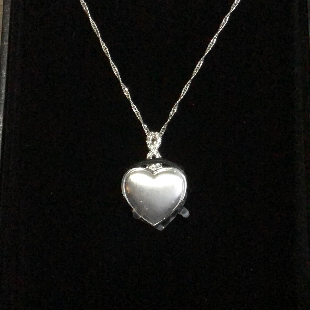 Things Remembered Heart Locket - Picture 3 of 8